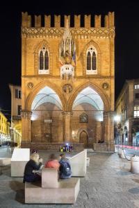 Bologna, Palazzo della Mercanzia